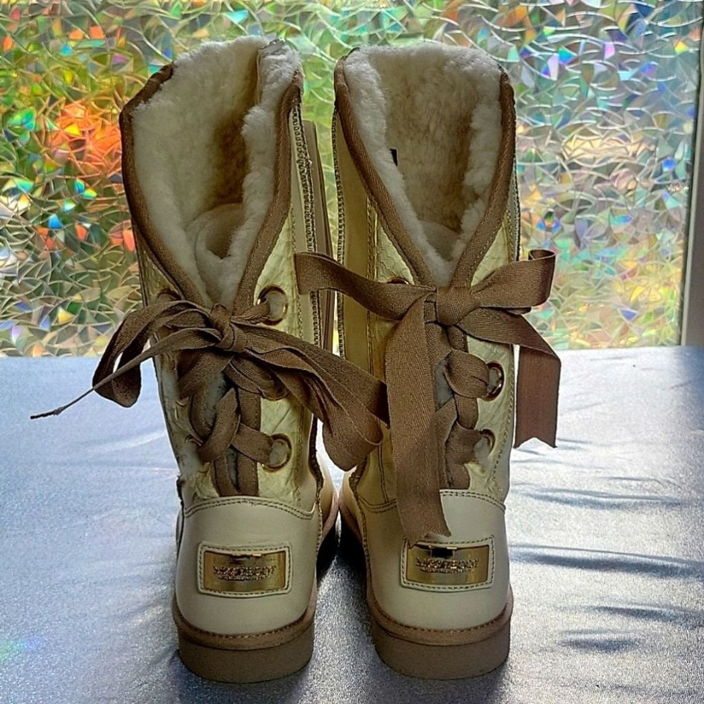 MoovCulture Cream Leather & Shearling Desert Nomad Lace Up Boots SZ:6